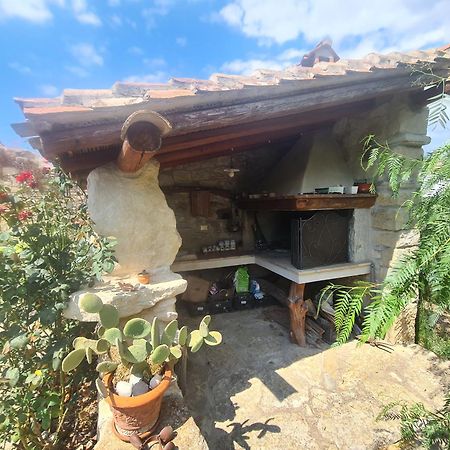 Usellus Casa Di Pietra 빌라 외부 사진